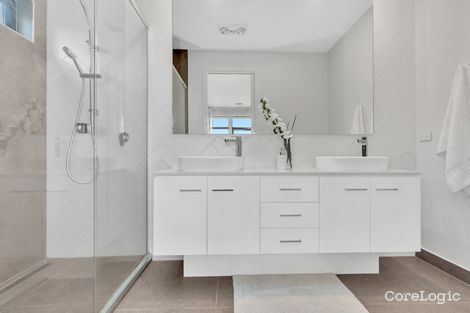 Property photo of 18 Grandvista Boulevard Werribee VIC 3030