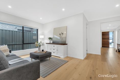 Property photo of 18 Grandvista Boulevard Werribee VIC 3030