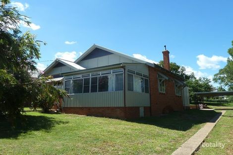 61 Roderick St, East Tamworth, NSW 2340