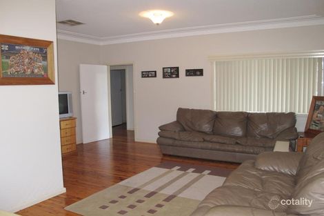 Property photo of 40 Ceduna Street Mount Austin NSW 2650