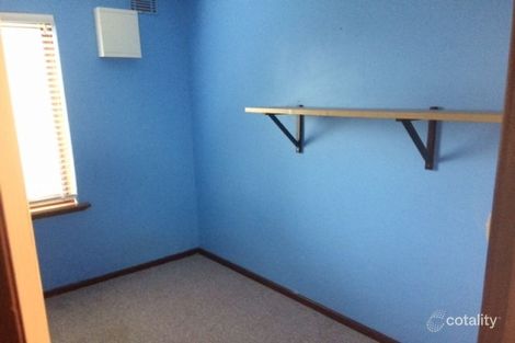 11/4 Sackville Tce, Scarborough, WA 6019