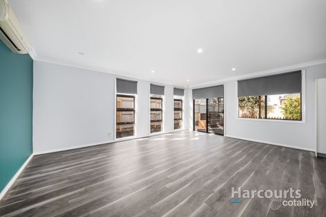 Property photo of 29 Clementson Drive Caroline Springs VIC 3023