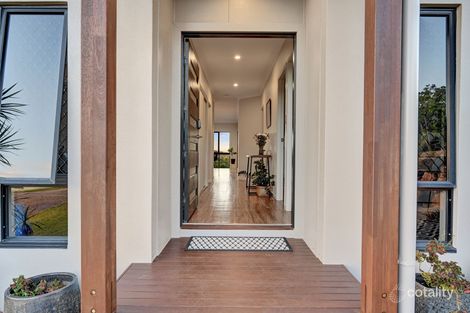 Property photo of 10 Windarra Avenue Douglas QLD 4814