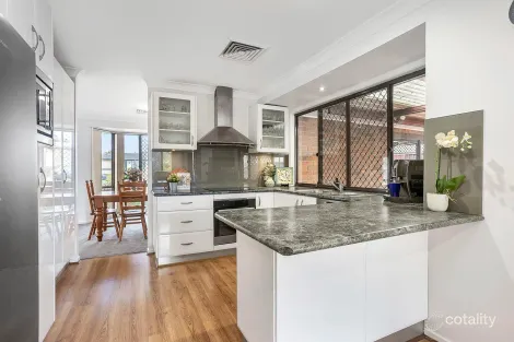 Property photo of 5 Shaw Close Barden Ridge NSW 2234
