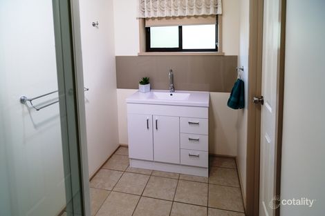 Property photo of 1/3 Skipton Court Wodonga VIC 3690