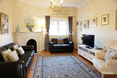Property photo of 16 Dutton Street Yass NSW 2582