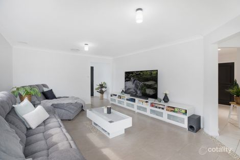 Property photo of 9 Highland Crescent Hamlyn Terrace NSW 2259
