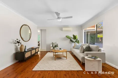 Property photo of 25 De Lisle Crescent Metford NSW 2323