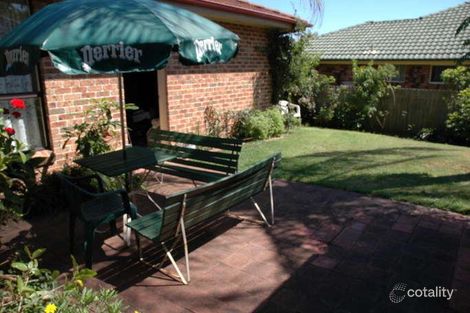Property photo of 6 Oceanside Close Bateau Bay NSW 2261