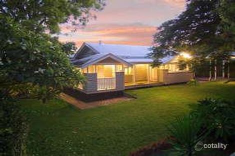 235 Cliveden Ave, Oxley, QLD 4075