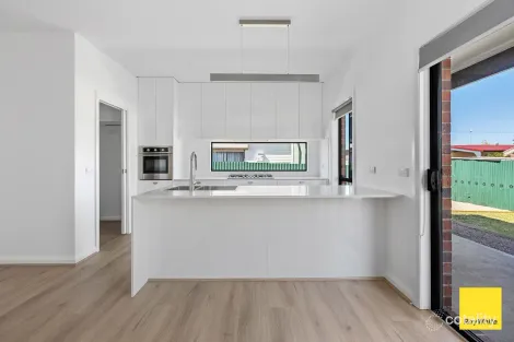 Property photo of 18 Renwick Street Golden Square VIC 3555