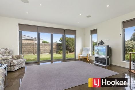 Property photo of 1 Blue Water Circle Cape Paterson VIC 3995