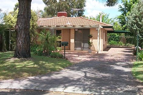 16 Woonan Pl, Karawara, WA 6152