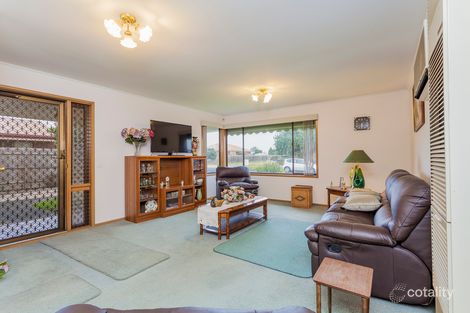 Property photo of 3 Trenton Parade St Albans Park VIC 3219