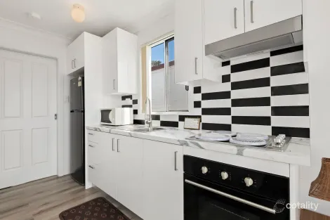 Property photo of 3E/56 Carrs Road Neath NSW 2326