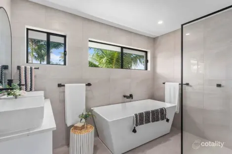 Property photo of 21 Horizon Avenue Ashmore QLD 4214
