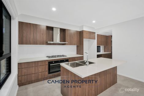 Property photo of 9 Saddlebred Way Box Hill NSW 2765