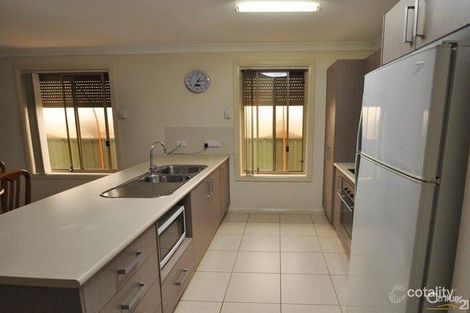 Property photo of 18 Glenshee Close Dubbo NSW 2830