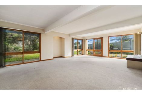 Property photo of 38 Kirkwood Avenue Seaford VIC 3198