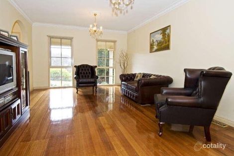 Property photo of 8 Avandina Crescent Greensborough VIC 3088