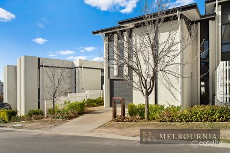 Property photo of 10 Edinburgh Circuit Bundoora VIC 3083