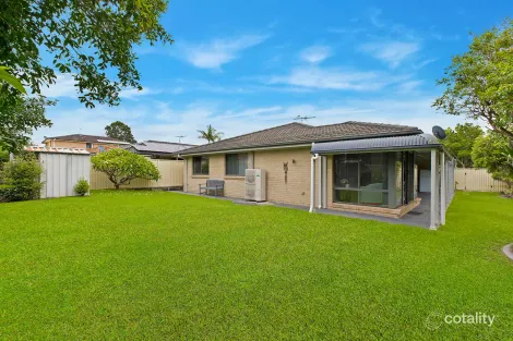 Property photo of 2 Greenhaven Circuit Woongarrah NSW 2259