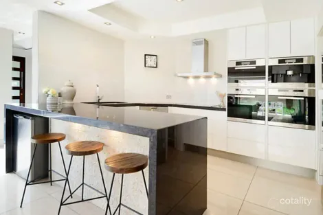 Property photo of 8 Beaufort Lane Clayfield QLD 4011