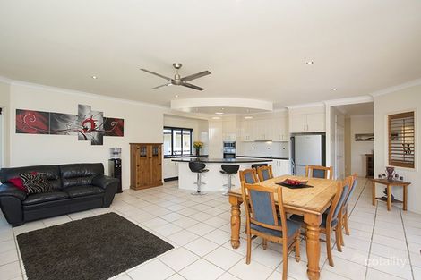 Property photo of 8 Riverside Drive Tannum Sands QLD 4680