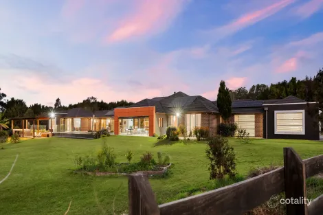 Property photo of 25 Warwick Lane Samford Valley QLD 4520