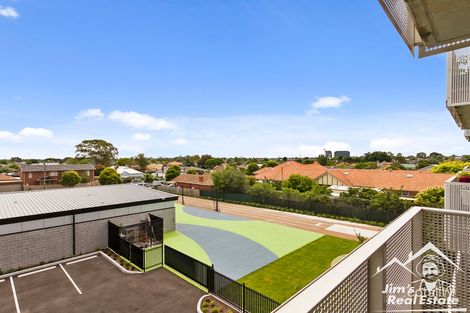 Property photo of 203/175 Kangaroo Road Hughesdale VIC 3166