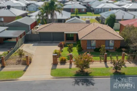 16 Russell Ave, Wangaratta, VIC 3677