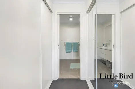 Property photo of 2 Edgeworth Parade Coombs ACT 2611