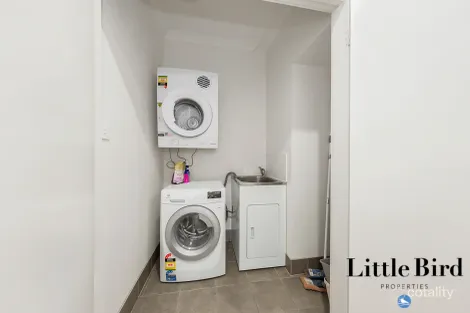 Property photo of 2 Edgeworth Parade Coombs ACT 2611