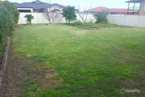 Property photo of 20 Avon Crescent Viveash WA 6056