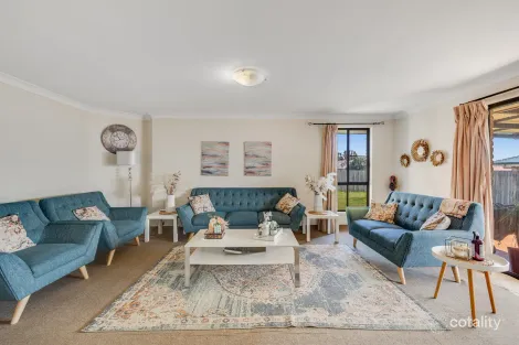 Property photo of 5 Scullin Street Middle Ridge QLD 4350