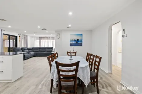 Property photo of 29 Yeovil Circuit Craigmore SA 5114