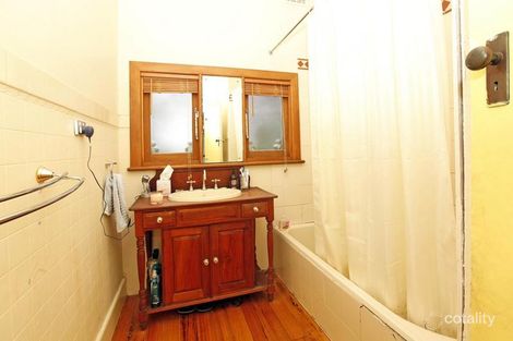 Property photo of 70 Cumberland Road Pascoe Vale VIC 3044