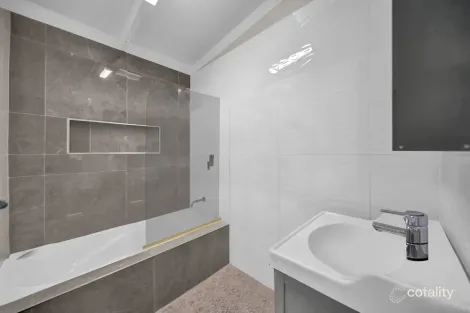 Property photo of 9 McMahon Court Bethania QLD 4205