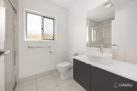 Property photo of 10 Roxana Close White Rock QLD 4306