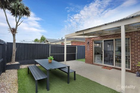 Property photo of 10 Carstairs Close Grovedale VIC 3216