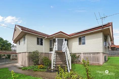 1 Dahlia St, Cannon Hill, QLD 4170