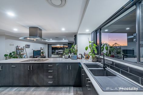 Property photo of 53 Adelaide Circle Craigie WA 6025