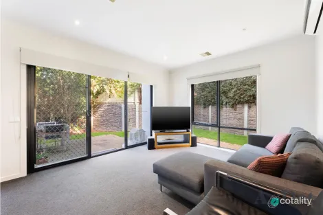 Property photo of 43 Janefield Drive Bundoora VIC 3083