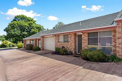2/299 James St, Newtown, QLD 4350