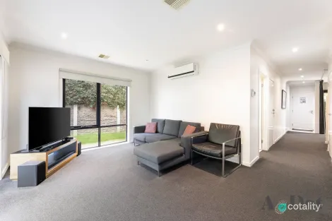 Property photo of 43 Janefield Drive Bundoora VIC 3083
