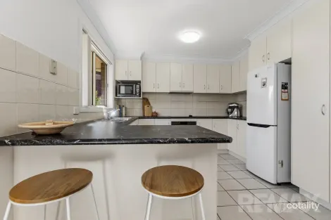 Property photo of 2/47 Tamar Drive Tatton NSW 2650