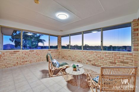 Property photo of 32 Orwell Crescent Woodvale WA 6026