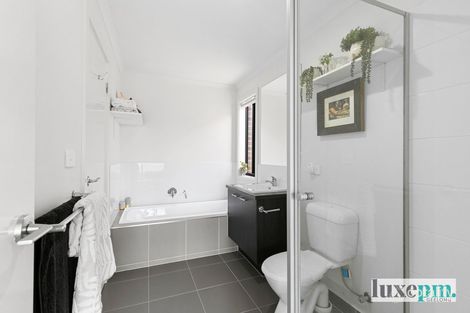 Property photo of 11 Amber Avenue Charlemont VIC 3217