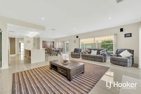 Property photo of 57 Hindmarsh Circuit Mawson Lakes SA 5095