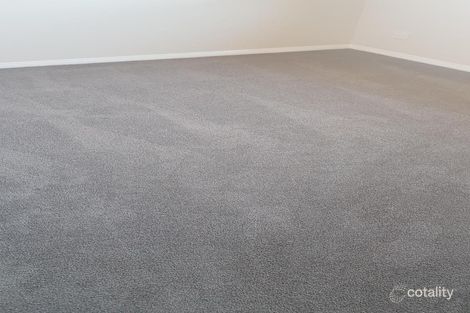 Property photo of 19 Luca Place Pakenham VIC 3810